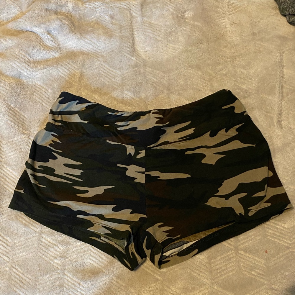 Camouflage Short Shorts, Size: M,